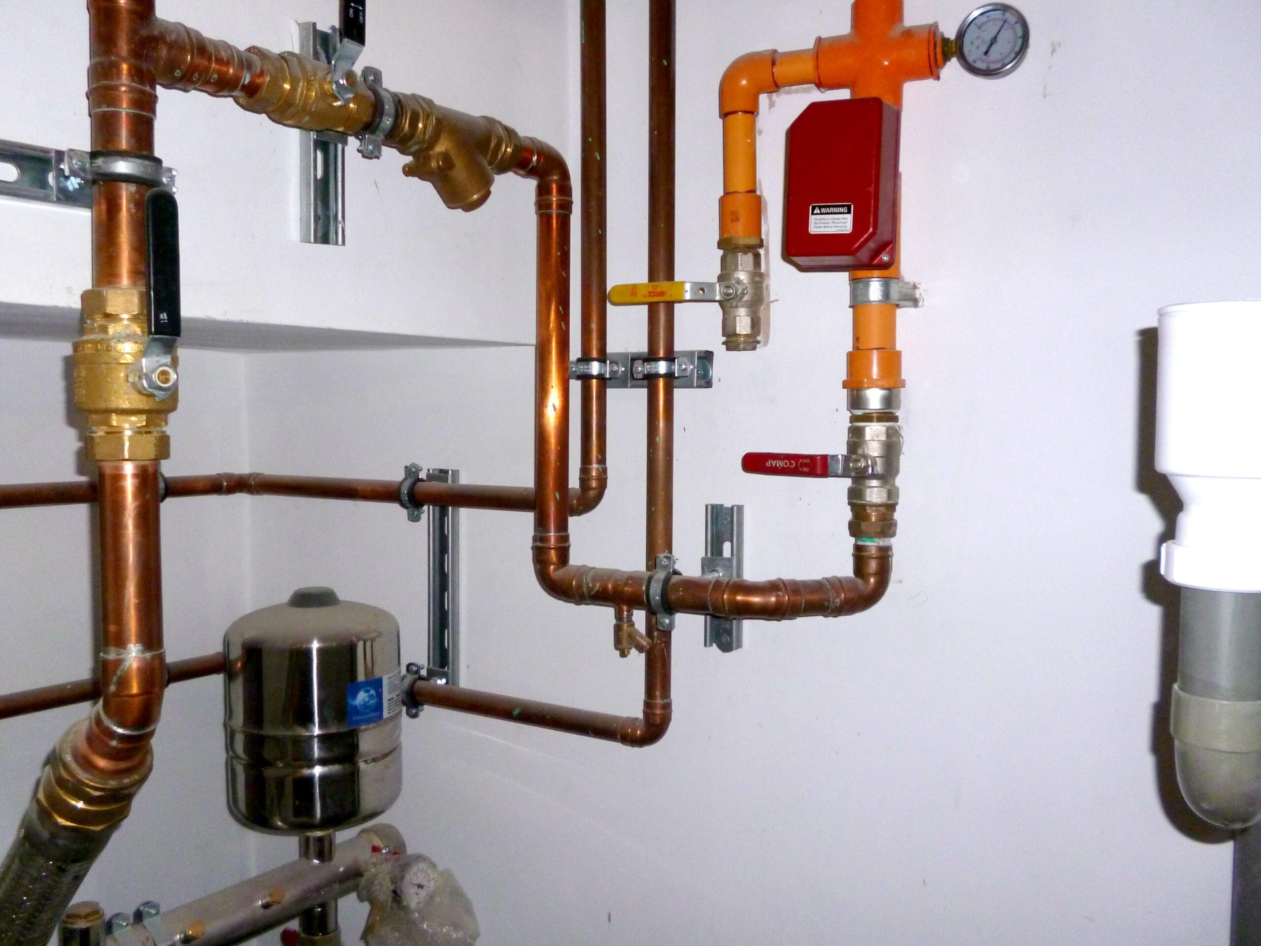 Photo of a Fire Sprinkler System pipe work